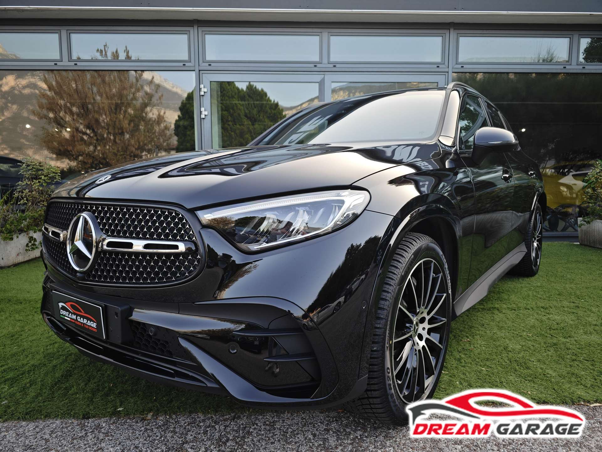 Mercedes-Benz GLC 220  220d mhev AMG Premium Plus 4matic auto