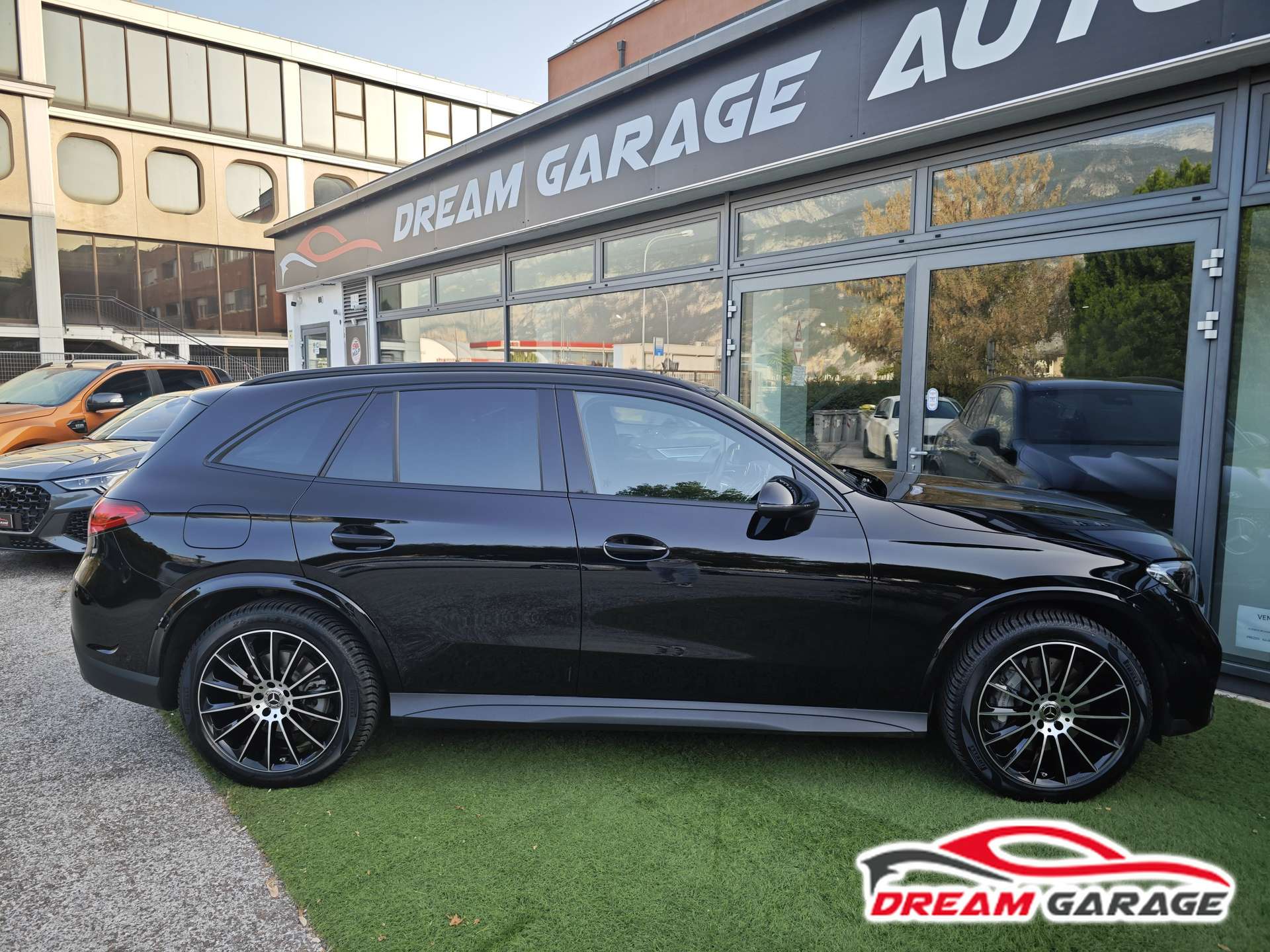 Mercedes-Benz GLC 220  220d mhev AMG Premium Plus 4matic auto
