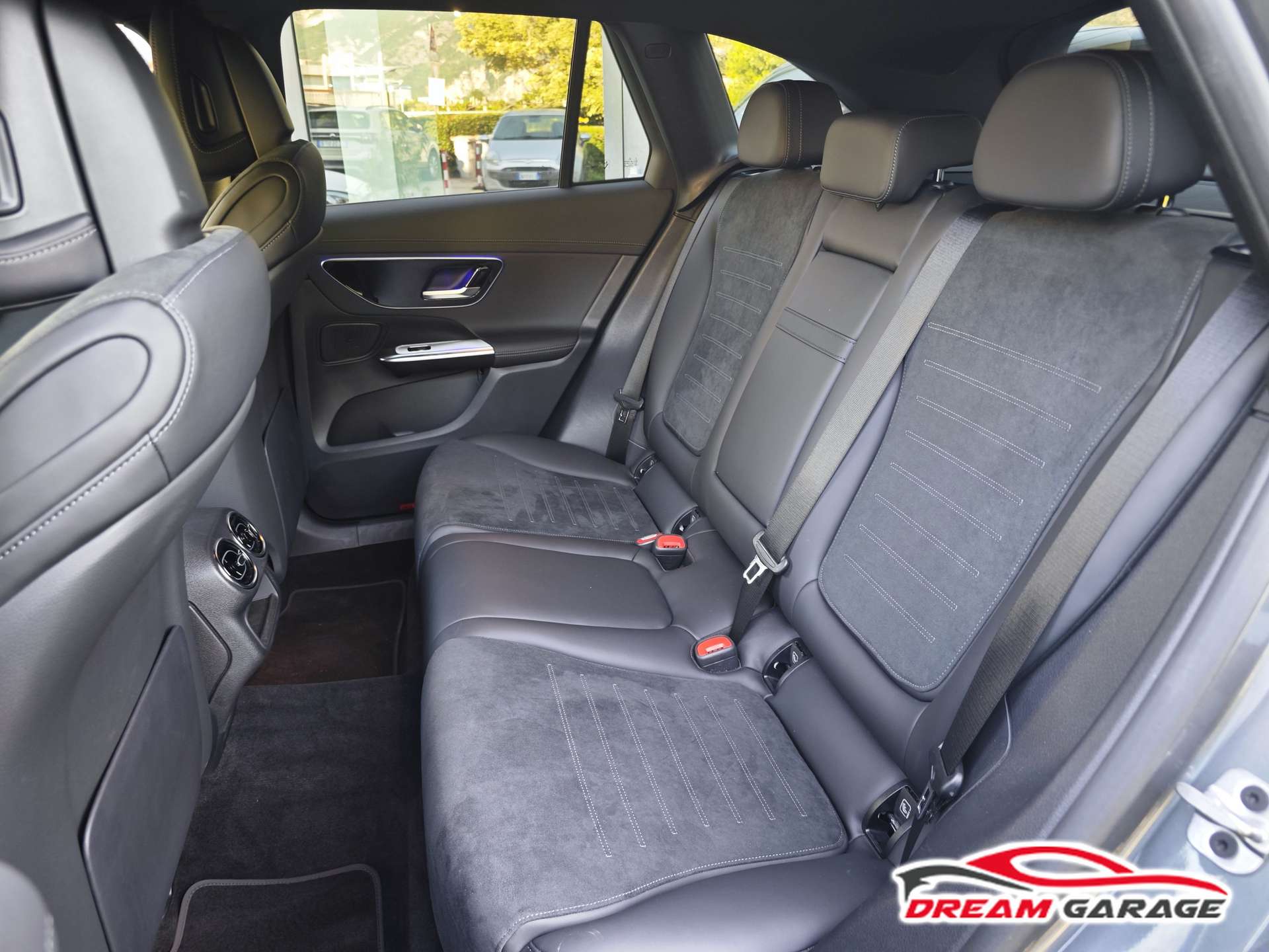 Mercedes-Benz GLC 220  220d mhev AMG Premium Plus 4matic auto